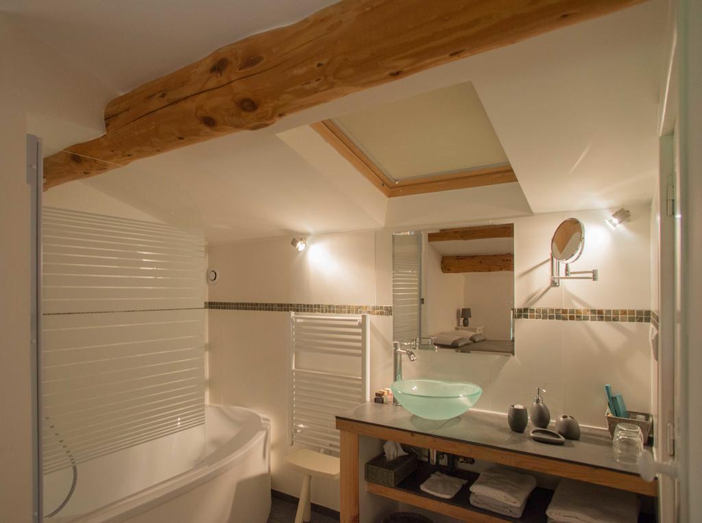 Bed and Breakfast Le Mas De La Fontaine Le Pegue Zimmer foto
