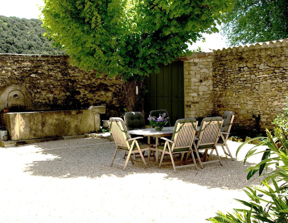 Bed and Breakfast Le Mas De La Fontaine Le Pegue Exterior foto