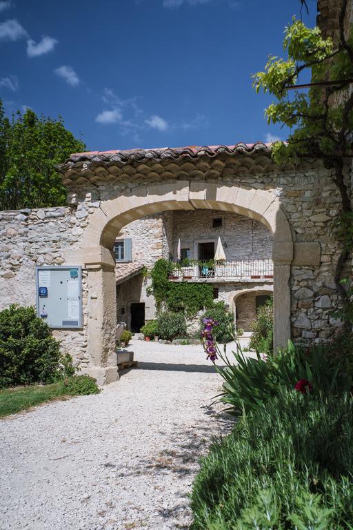 Bed and Breakfast Le Mas De La Fontaine Le Pegue Exterior foto